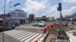 Proyek Galian Pipa PDAM Bikin Lampu Traffic Light Kartonyono Mati Berhari hari