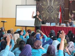 KPU Sosialisasikan Tahapan Pilkada Serentak 2024 untuk Warga Binaan Rutan Perempuan Surabaya di Porong