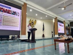 Budiman Sudjatmiko Atasi Kemiskinan Dengan Optimalisasi Data Terpadu dan Ubah Skema Subsidi serta Bansos