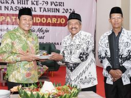 Didukung Pengurus PGRI Jatim, Pemkab Sidoarjo Siapkan 20.000 Kuota Beasiswa