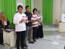 Pemilih Sudah Cerdas Tentukan Pilihan, Paslon Mas Iin dan Abah Edy Widodo Optimis Menang di Pilkada Sidoarjo