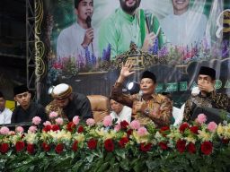 Warga Cukup Gunakan KTP Saat Berobat, Plt Bupati Sidoarjo Pastikan Program UHC Tahun Depan Terus Berlanjut