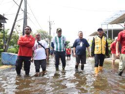 Apel Siaga Banjir Kerja Bakti Massal di Waru, Sinergi Pemkab, TNI-Polri dan Warga Sidoarjo Antisipasi Banjir