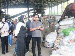 Sidak TPA Jabon, Wabup Sidoarjo Tekankan Penanganan dan Pengolahan Sampah Harus Ramah Lingkungan