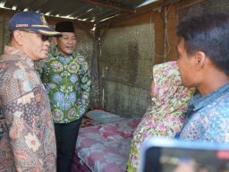 Bupati Sidoarjo Tindaklanjuti Laporan RTLH Milik Subandi Warga Kepunten Tulangan Agar Segera Direnovasi