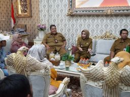 Disambati Sertifikasi Halal, Wabup Sidoarjo Audiensi Dengan Pengusaha Rumah Potong Unggas Taman