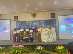 Siswa SMP Al Muslim Raih Medali Perak di Ajang IRPrO 2025 Internasional Lewat Karya 'Suara Tak Terdengar' Emosi Remaja