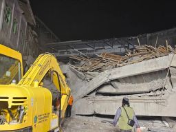 Proses Evakuasi Hingga Dini Hari, Jumlah Santri Ponpes Al Khoziny Meninggal Bertambah 2 Orang