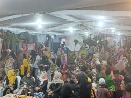 Berhadiah Utama Umroh, Ribuan Jamaah Ikuti Pengajian Maulid di Masjid Miftahul Iman Juanda Regency Sedati