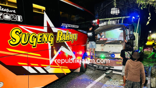 Bus Sugeng Rahayu Tabrak Truk di Ngawi, Sopir Luka Ringan