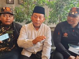 GP Ansor Sesalkan Pernyataan Bupati Sidoarjo Soal Perizinan Saat Ponpes Al Khoziny Buduran Berduka Sibuk Evakuasi Korban