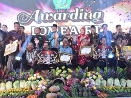 Bupati Sidoarjo Serahkan Hadiah Pemenang Lomba RT Asri, Sehat dan RT Mandiri Mulai Rp 10 Juta Sampai Rp 200 Juta