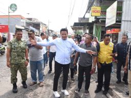 Bupati Sidoarjo Sidak Jalan Rusak di Blurukidul, Pastikan Bakal Dibeton 1,6 Kilometer Usai Lebaran 2026