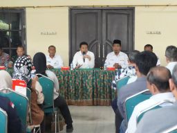 Minta Serahkan Jalan Industri, Bupati Sidoarjo Janji Benahi Infrastruktur Tangani Banjir di Tambaksawah dan Tambakrejo