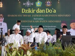Bupati Sidoarjo Bersama Ribuan Warga Kota Delta Gelar Doa Bersama, Agar Terhindar Bencana Demi Keselamatan Bangsa