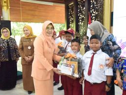 Janji Perkuat Pemberdayaan Perempuan, Begini Seremonial HUT ke 26 Dharma Wanita Persatuan Sidoarjo