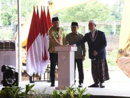 Pakai Dana APBN Rp 125,3 Miliar, Menko PM Gus Imin Ground Breaking Pembangunan Ulang Ponpes Al Khoziny Buduran