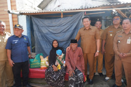 Masuk RLTH dan Kerap Kebanjiran, Pemkab Sidoarjo Janji Segera Renovasi Rumah Kakek Pemulung Asal Pranti Sedati