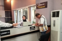 Diduga Gelapkan Dana Swadaya Lapangan, Warga Sawohan Buduran Laporkan Kades ke Kejari Sidoarjo