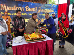 Nyadran Nelayan Sidoarjo ke Makam Dewi Sekardadu di Kepentingan Meriahkan Peringatan Harjasda ke 167 di Kota Delta