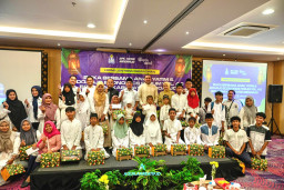 thumbnail Lentera Ramadhan HIPMI Sidoarjo Gelar Santunan Anak Yatim dan Forum Bisnis Perkuat Kepedulian Sosial dan Ekonomi