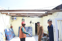 Baca juga : Bupati Sidoarjo Janji Perbaiki Puluhan Rumah Korban Puting Beliung di Sedati dan Waru