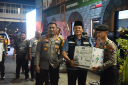 Baca juga : Pastikan Keselamatan dan Kenyamanan, Bupati Sidoarjo Bersama Forkopimda Pantau Arus Mudik Lebaran