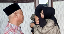 Baca juga : Takziah ke Rumah Petugas Satpol PP, Wabup Sidoarjo Sampaikan Terima Kasih Sudah Jaga Rumah Dinas Setahun