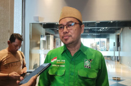 Baca juga : DPRD Sidoarjo Desak Pemkab Beri Kepastian Status Hukum dan Nasib Pedagang Pasar Kepuhkiriman yang Bayar