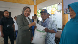 Baca juga : Redam Lonjakan Harga Pokok, Ribuan Warga 3 Desa di Gedangan Terima Bantuan Beras dan Minyak Goreng