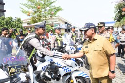 Pjs Bupati Sidoarjo Pimpin Apel Pasukan Operasi Zebra Semeru 2024, Fokus Kamseltibcarlantas dan Pengamanan Pilkada