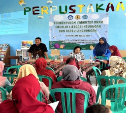 Tim Penmas UWKS Ajari Peningkatan Kapasitas Pengembangan Kurikulum Literasi Keuangan Dini di TK Islam Restu Ibu Malang