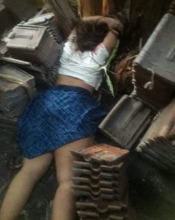 Warga Sidorame Krian Geger Penemuan Perempuan Berusia 33 Tahun Tewas di Atas Tumpukan Genteng