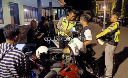 Polres Ponorogo Sita Belasan Motor Protolan Yang Terjaring Razia