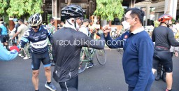 Pj Bupati Sidoarjo Sambut Rombongan Gowes Forkopimda Jatim