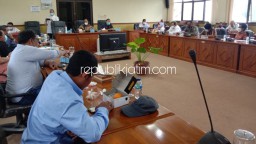 Ngaduh Soal Tower Seluler ke Dewan Disertai Hujan Tangis Kandas, Warga Pucang Bakal Ajukan Gugatan ke PTUN