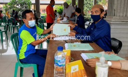 BPN Sidoarjo Bagikan 303 Sertifikat Warga Tanggul Wonoayu, Belasan Tidak Berstempel