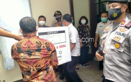 Polisi Perketat Pengamanan Distribusi 4.000 Vaksin Covid-19 Tahap Pertama di Sidoarjo