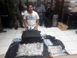 Warga Surabaya Selundupkan Benih Lobster ke Singapura Karena Butuh Uang Tunai