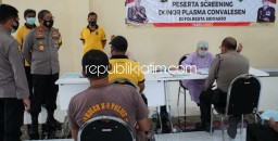 Tanggulangi Covid-19, 57 Anggota Polresta Sidoarjo Bantu Donor Darah Plasma