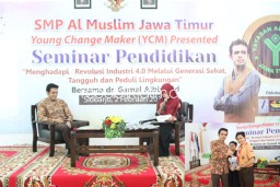 Pelajar SMP Al Muslim Gelar Seminar Pendidian Hadirkan dr Gamal Albinsaid