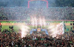 Taklukkan Persija 4 - 1, Persebaya Juarai Piala Gubernur Jatim 2020