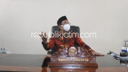 Gus Muhdlor dan Subandi Tinjau Ruang Kerjanya dan Beberapa Ruang OPD Jalan Kaki