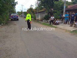 Nyebrang Jalan, Balita Dua Tahun di Ponorogo Tewas Tertabrak Pikup