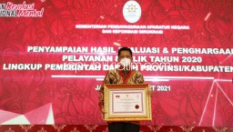 DPMPTSP Sidoarjo Raih Penghargaan Pelayanan Publik Berpredikat Pelayanan Prima