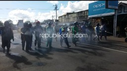 Cegah Corona, Pasar Balong Ponorogo Disemprot Disinfektan Secara Massal