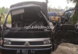 Mobil Bok Oleng Hantam Pohon Hingga Sopir Terlempar di Ponorogo, 1 Tewas 2 Terluka