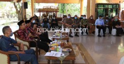 Disiapkan Anggaran Rp 294 Miliar, Mulai Mei Jalan Rusak Berat di Sidoarjo Dicor Beton