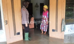 Hujan Deras Sungai Meluap, Jalan Raya Sukorejo Hingga Permukiman Warga Terendam Banjir