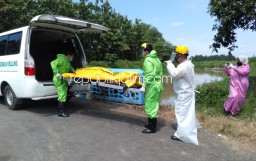 Pemulung Asal Ngoro Mojokerto Ditemukan Tewas Mengapung di Sungai Krembung